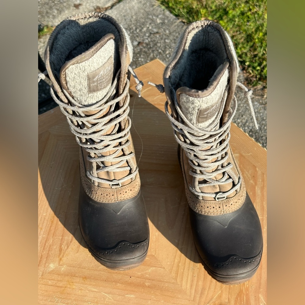 North Face women’s winter boots